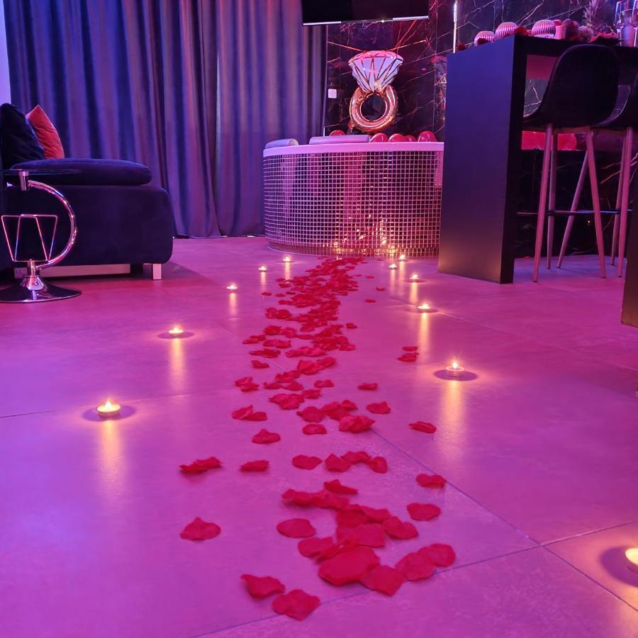 קרקוב Jacuzzi Glass-House Central Station מראה חיצוני תמונה